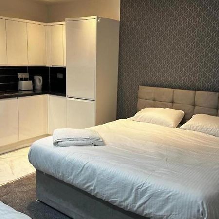 Oyo The Pleasant House Hotel Manchester Kültér fotó
