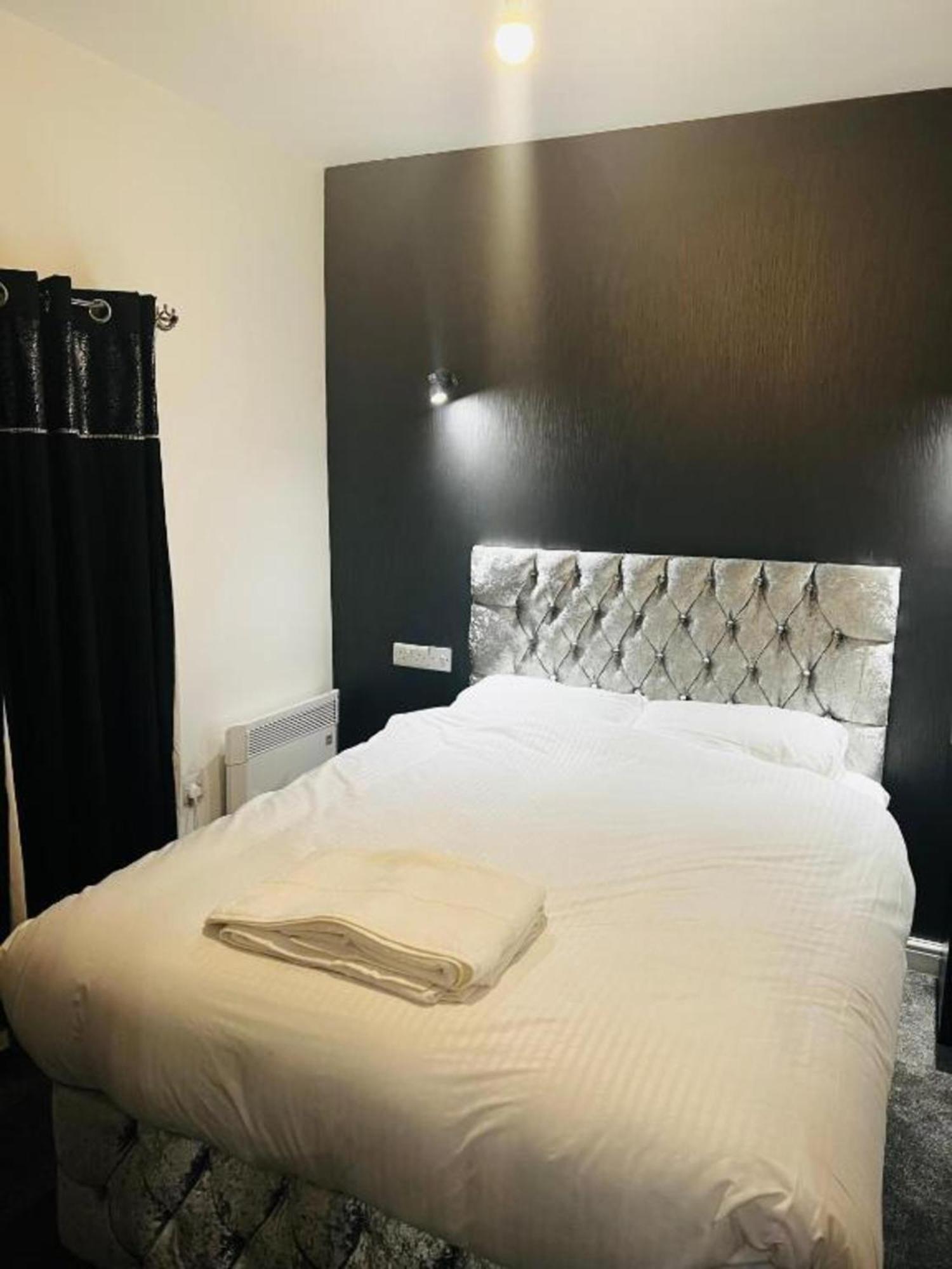 Oyo The Pleasant House Hotel Manchester Kültér fotó